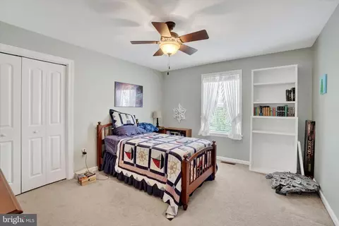 Bedroom - 981 Buckwalter Rd, Lititz, PA 17543 photo 4 of 4