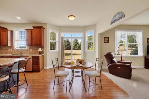 Dining - 981 Buckwalter Rd, Lititz, PA 17543 photo 3 of 3