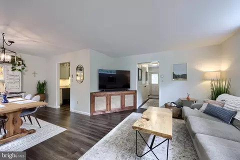 Other - 10 Lakeview Pl, Lititz, PA 17543 photo 1 of 5