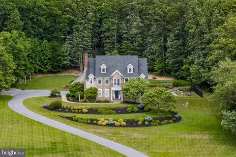 5611 Meadeville Rd, Gap, PA 17527