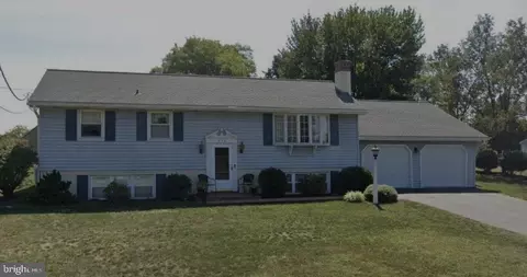 270 Hilltop View Way, Elizabethtown, PA 17022