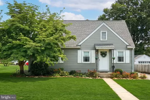 103 Nursery Ln, Lancaster, PA 17603