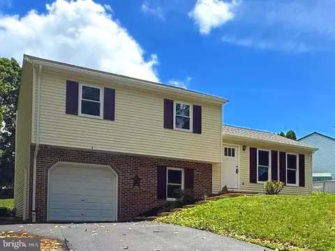 15 Den Mar Dr, Holtwood, PA 17532