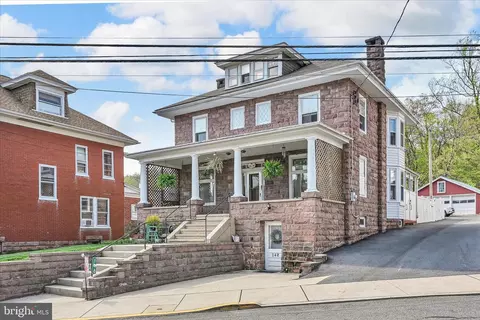 146 E Main St, Adamstown, PA 19501