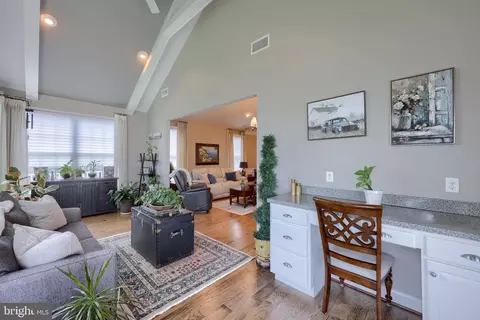 Entry Way - 1068 Constitution Dr, Lititz, PA 17543 photo 10 of 16