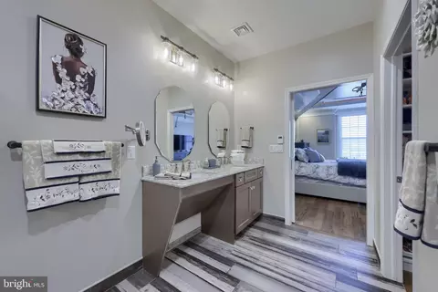Entry Way - 1068 Constitution Dr, Lititz, PA 17543 photo 9 of 16