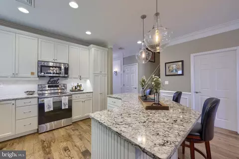 Kitchen - 1068 Constitution Dr, Lititz, PA 17543 photo 3 of 5