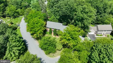 View/Area - 1 Warren Cir, Lititz, PA 17543 photo 5 of 12