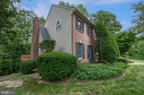 Exterior - 1 Warren Cir, Lititz, PA 17543 photo 10 of 16