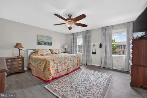 Bedroom - 695 Sue Dr, Lititz, PA 17543 photo 1 of 8
