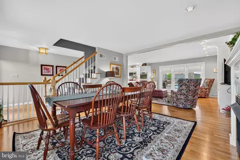 Dining - 695 Sue Dr, Lititz, PA 17543 photo 3 of 4