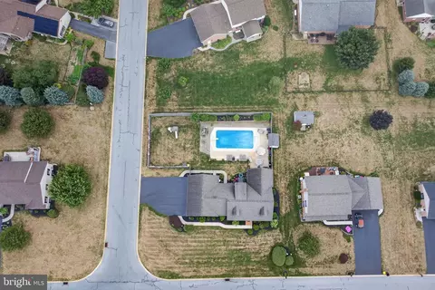 View/Area - 695 Sue Dr, Lititz, PA 17543 photo 10 of 10