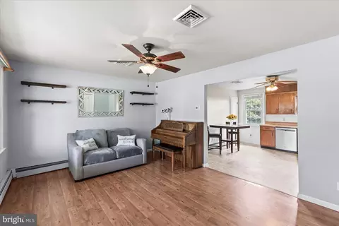 1562 Ridge Rd, Elizabethtown, PA 17022