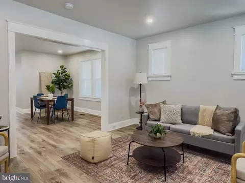 Living - 338 Ruby St, Lancaster, PA 17603 photo 2 of 2