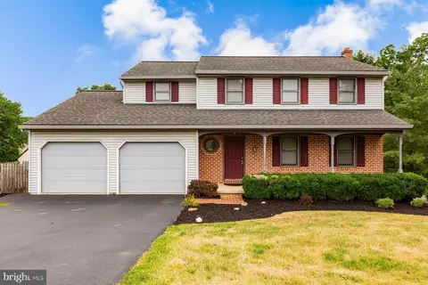 15 Blackberry Ln, Ephrata, PA 17522