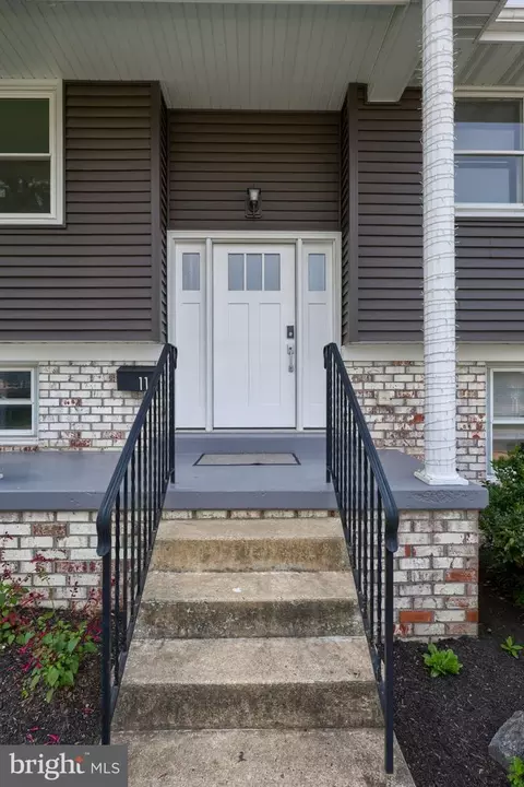 Exterior - 116 Oxford Dr, Lititz, PA 17543 photo 2 of 9