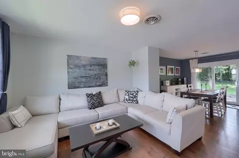 Living - 116 Oxford Dr, Lititz, PA 17543 photo 1 of 1