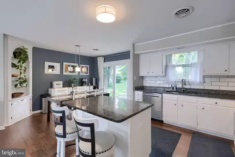Kitchen - 116 Oxford Dr, Lititz, PA 17543 photo 1 of 4