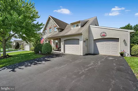 1066 Cambridge Dr, Manheim, PA 17545