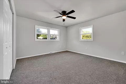 Bedroom - 143 S Oak St, Lititz, PA 17543 photo 1 of 4