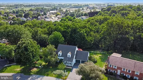 View/Area - 519 Colonial Crescent Dr, Lititz, PA 17543 photo 5 of 6