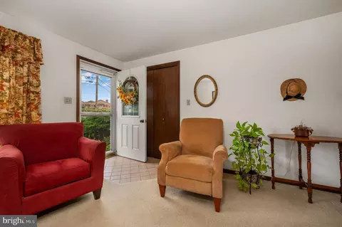 Entry Way - 723 Penn Ave, Lititz, PA 17543 photo 1 of 2