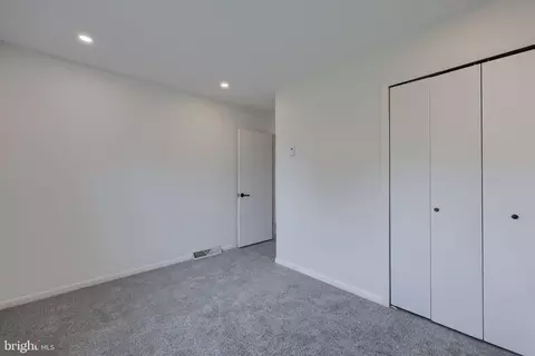 Bedroom - 455 Crosswinds Dr, Lititz, PA 17543 photo 1 of 5
