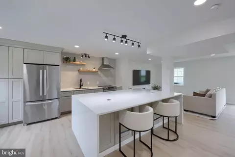 Kitchen - 455 Crosswinds Dr, Lititz, PA 17543 photo 3 of 3
