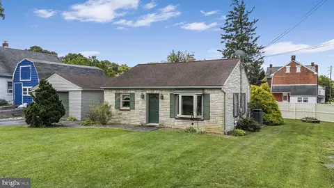 408 Elwyn Ter, Manheim, PA 17545