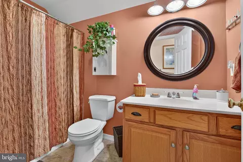 Bath - 31 Tumbling Run, Lititz, PA 17543 photo 3 of 3