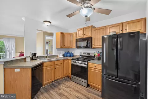 Kitchen - 31 Tumbling Run, Lititz, PA 17543 photo 1 of 3