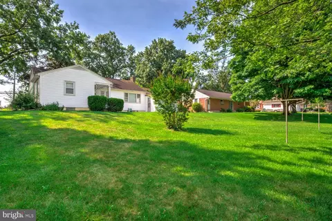 Exterior - 149 Owl Hill Rd, Lititz, PA 17543 photo 9 of 10
