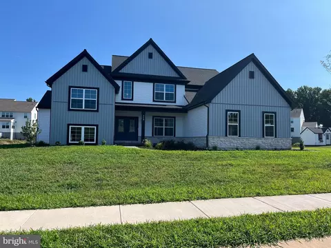 349 Alpomado St, Denver, PA 17517
