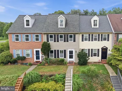 Exterior - 22 Pennwick Dr, Lititz, PA 17543 photo 3 of 13