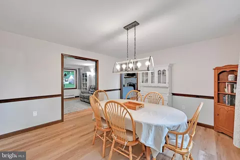 Dining - 843 Douglas Dr, Lititz, PA 17543 photo 2 of 2