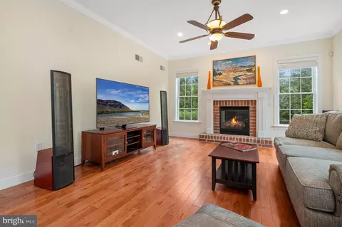 Living - 3015 Weaver Rd, Lititz, PA 17543 photo 1 of 1