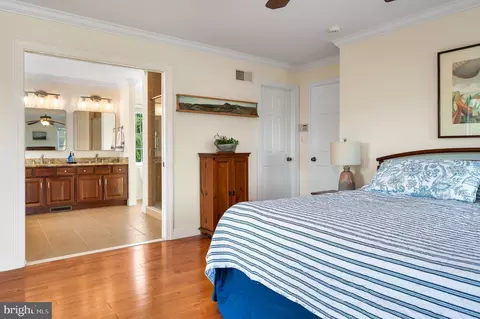 Bedroom - 3015 Weaver Rd, Lititz, PA 17543 photo 3 of 4