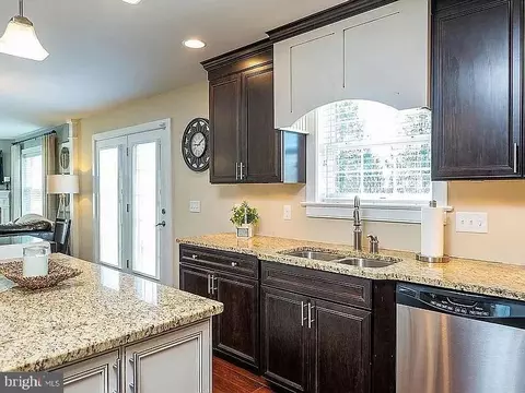 Kitchen - 601 Frome Ave, Lititz, PA 17543 photo 3 of 3