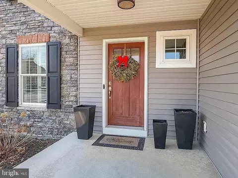 Exterior - 601 Frome Ave, Lititz, PA 17543 photo 2 of 2