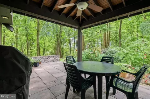 Exterior - 307 Dead End Rd, Lititz, PA 17543 photo 11 of 21