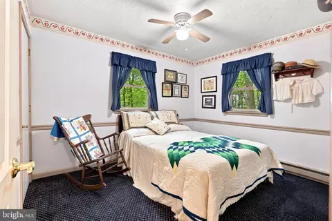 Bedroom - 307 Dead End Rd, Lititz, PA 17543 photo 1 of 6