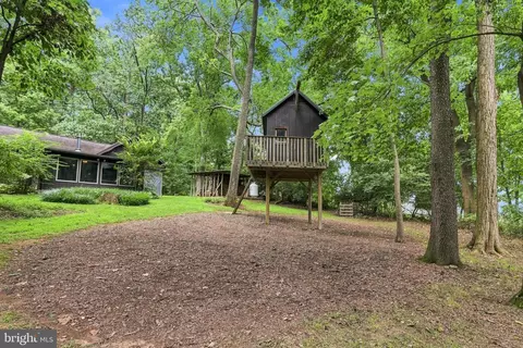 Exterior - 307 Dead End Rd, Lititz, PA 17543 photo 15 of 21