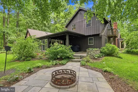 Exterior - 307 Dead End Rd, Lititz, PA 17543 photo 13 of 21