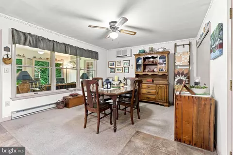 Dining - 307 Dead End Rd, Lititz, PA 17543 photo 2 of 2
