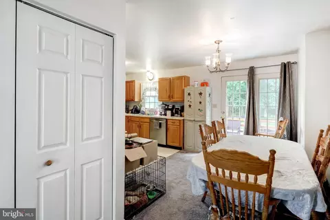 Entry Way - 433 Crosswinds Dr, Lititz, PA 17543 photo 2 of 4