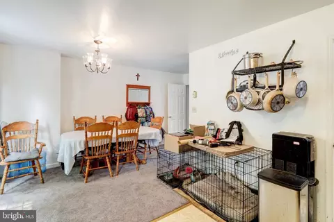 Entry Way - 433 Crosswinds Dr, Lititz, PA 17543 photo 4 of 4