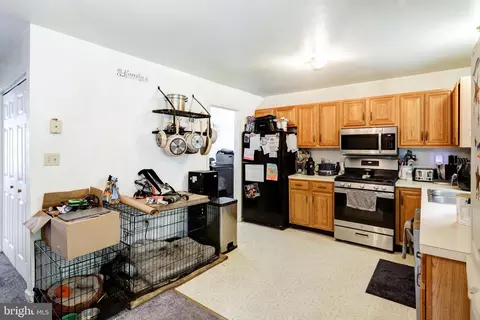 Entry Way - 433 Crosswinds Dr, Lititz, PA 17543 photo 3 of 4