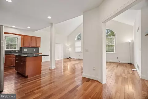 Entry Way - 16 W Ridge Rd, Lititz, PA 17543 photo 2 of 7