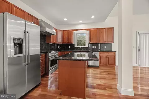 Kitchen - 16 W Ridge Rd, Lititz, PA 17543 photo 2 of 2