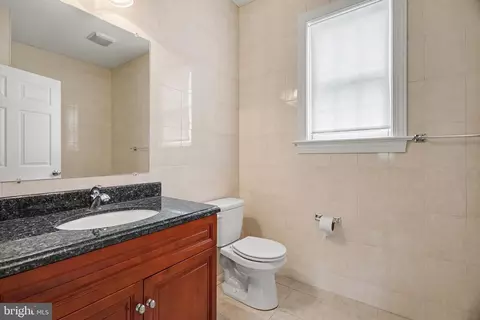 Entry Way - 16 W Ridge Rd, Lititz, PA 17543 photo 5 of 7